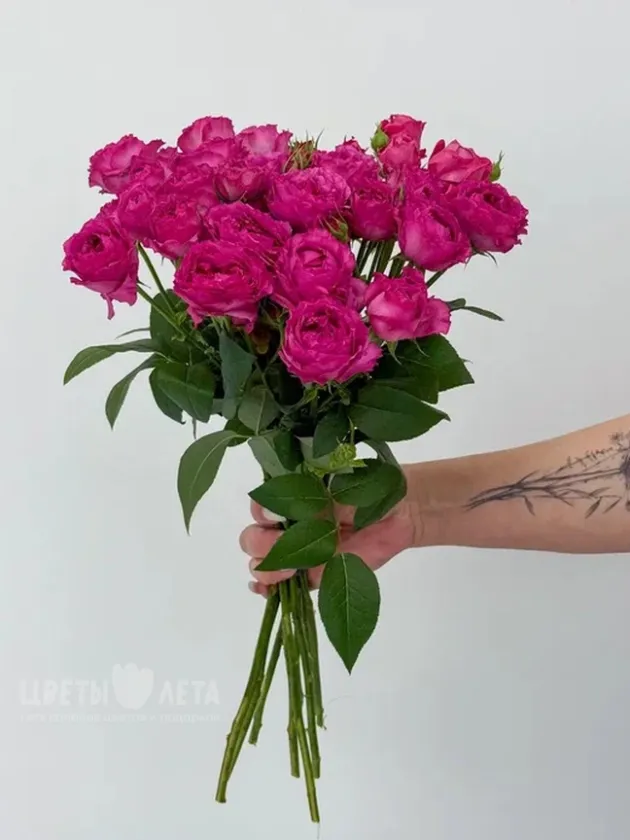 Букет: &laquo;Пионовидная кустовая роза&raquo; 