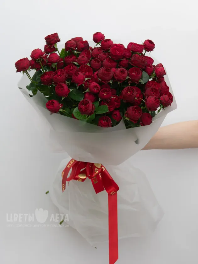 Букет: &laquo;Красная Кустовая Роза&raquo;