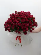Букет из 51 Красной Кустовой Розы