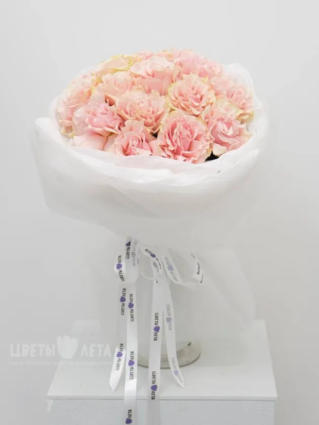 Букет: &laquo;Ажурная мечта 15&raquo;