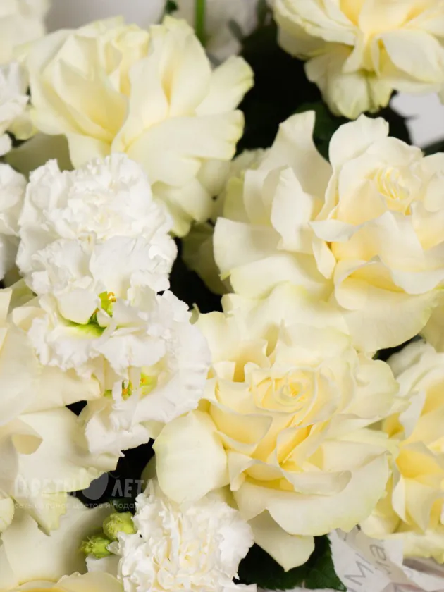 Композиция: &laquo;Жемчужная Элегантность&raquo;