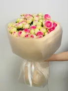 Букет: &laquo;Очаровательная Кустовая Роза&raquo;