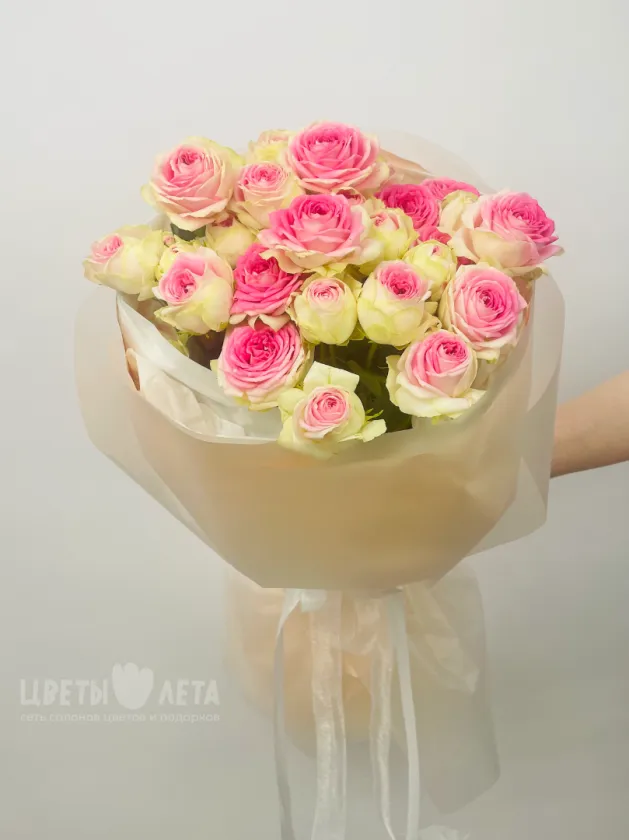 Букет: &laquo;Очаровательная Кустовая Роза&raquo;