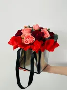 Композиция: &laquo;Love Vibe&rdquo;