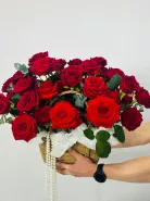 Композиция: &laquo;Mon Amorur&rdquo;