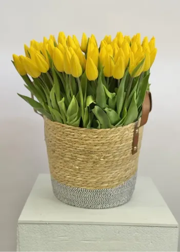 Композиция: &laquo;101 тюльпан&raquo; от интернет-магазина цветов в 