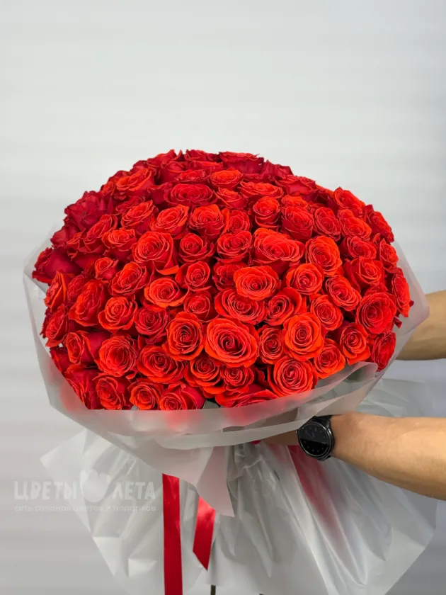 Монобукет из 101 розы &laquo;Нина&raquo; 60см