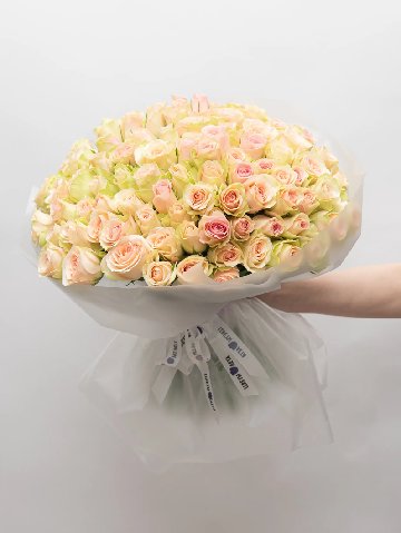 Букет: 101 Нежно-Розовая Роза Кения 45см от интернет-магазина цветов в 