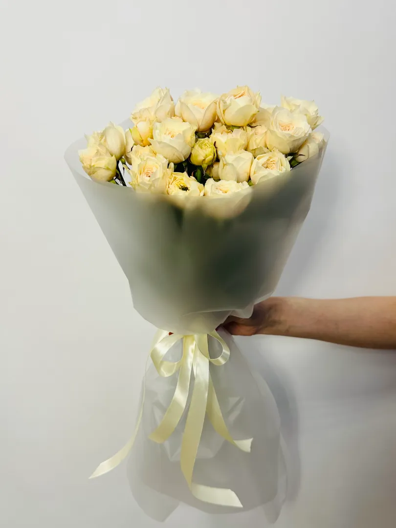 Букет: &laquo;Кремовая Пионовидная Кустовая Роза&raquo;