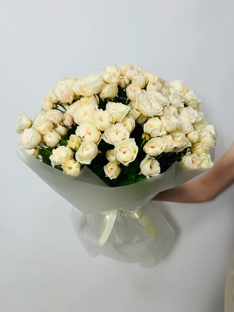 Букет: &laquo;Кремовая Пионовидная Кустовая Роза&raquo;