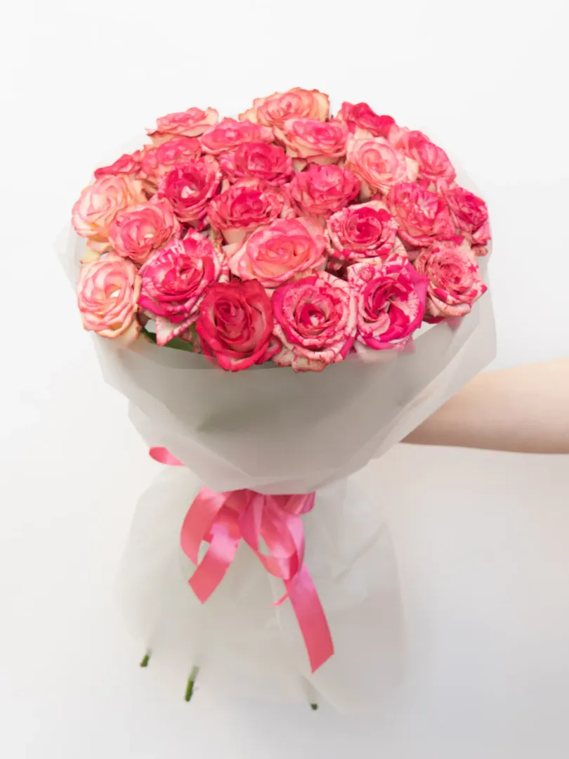 Букет из Российской Розы &laquo;Баракуда&raquo; 60см