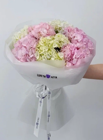 Букет: «Шепот любви» от интернет-магазина цветов в 