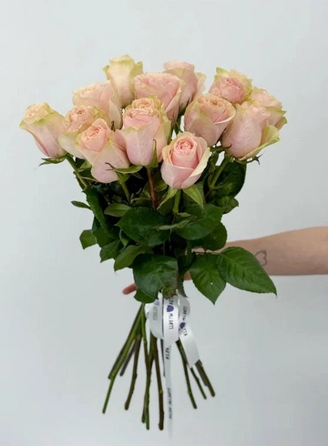 Букет: «Розовый рассвет Эквадора» от интернет-магазина цветов в 