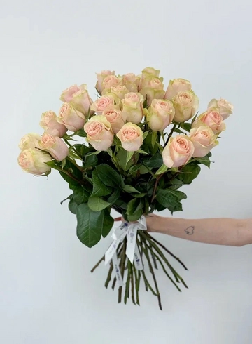 Букет: «Розовый рассвет Эквадора 25» от интернет-магазина цветов в 