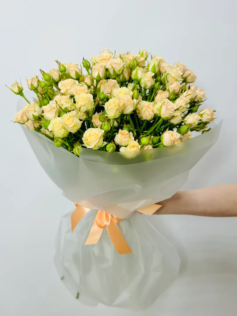 Букет: &laquo;Кремовая Кустовая Роза&raquo;