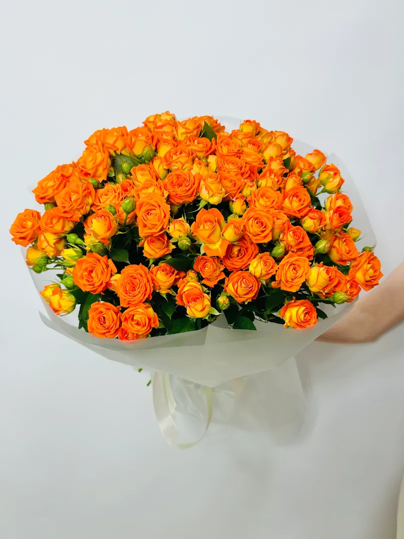 Букет: &laquo;Оранжевая кустовая роза&raquo;