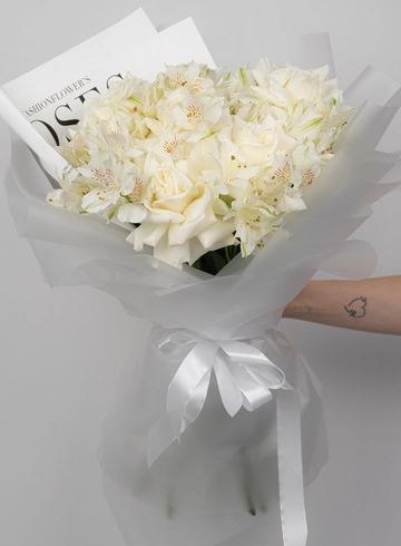 Букет: «Ажурный шелк» от интернет-магазина цветов в 