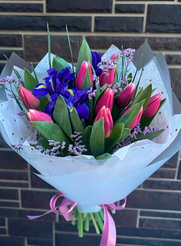 Композиция: &laquo;Магия ночи&raquo; от интернет-магазина цветов в 