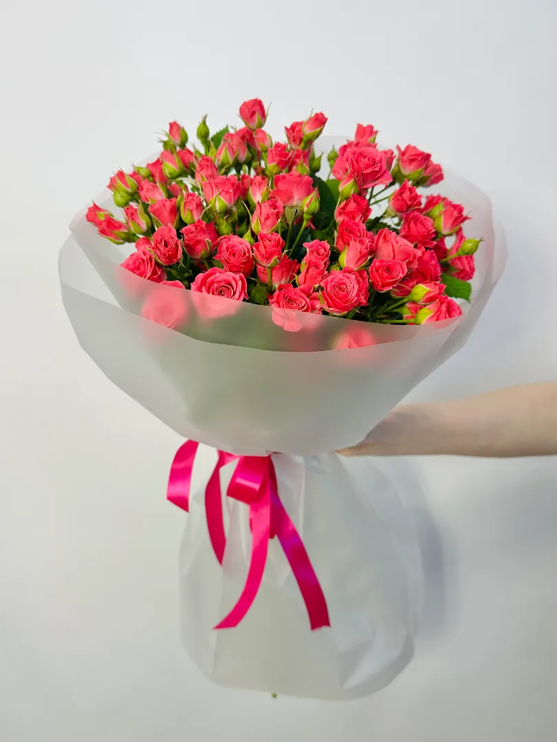 Букет: &laquo;Кустовая Роза Ярко-розовая&raquo;
