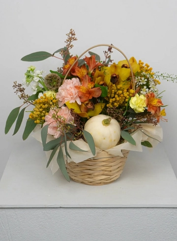 Композиция: «Осеннее изобилие» от интернет-магазина цветов в 