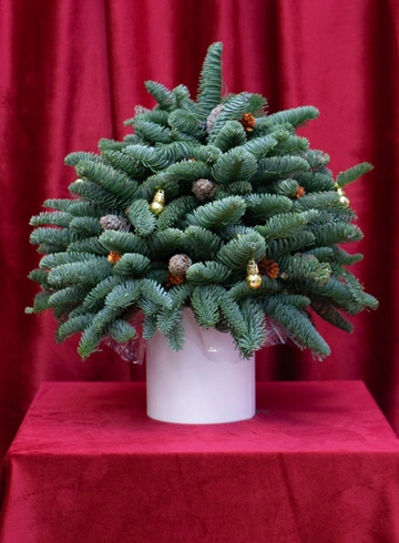 Композиция: &laquo;Ледяной Кристал&raquo; от интернет-магазина цветов в 