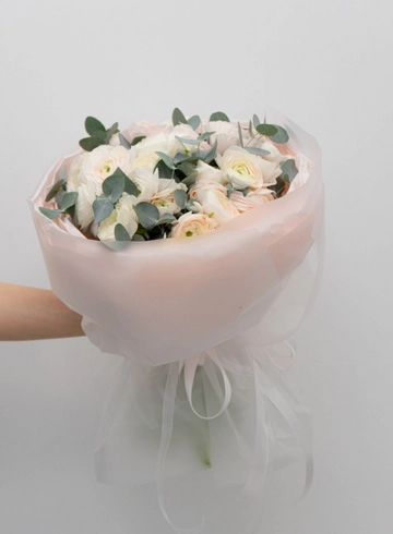 Букет: &laquo;Снежные Ранункулюсы&raquo; от интернет-магазина цветов в 