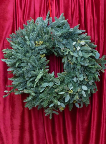 Композиция: &laquo;Тепло Камина&raquo; от интернет-магазина цветов в 