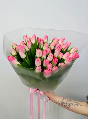 Букет: &laquo;Нежно-розовые Тюльпаны 51&raquo; от интернет-магазина цветов в 