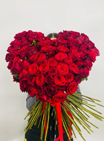Букет: &laquo;Сердце России&raquo; от интернет-магазина цветов в 