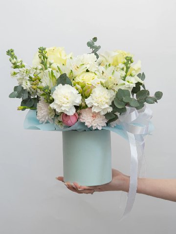 Композиция: &laquo;Сияй&raquo; от интернет-магазина цветов в 