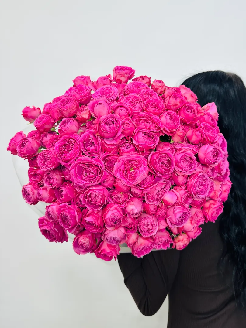 Букет из 51 Кустовой Пионовидной Розы &laquo;Бабл&raquo;